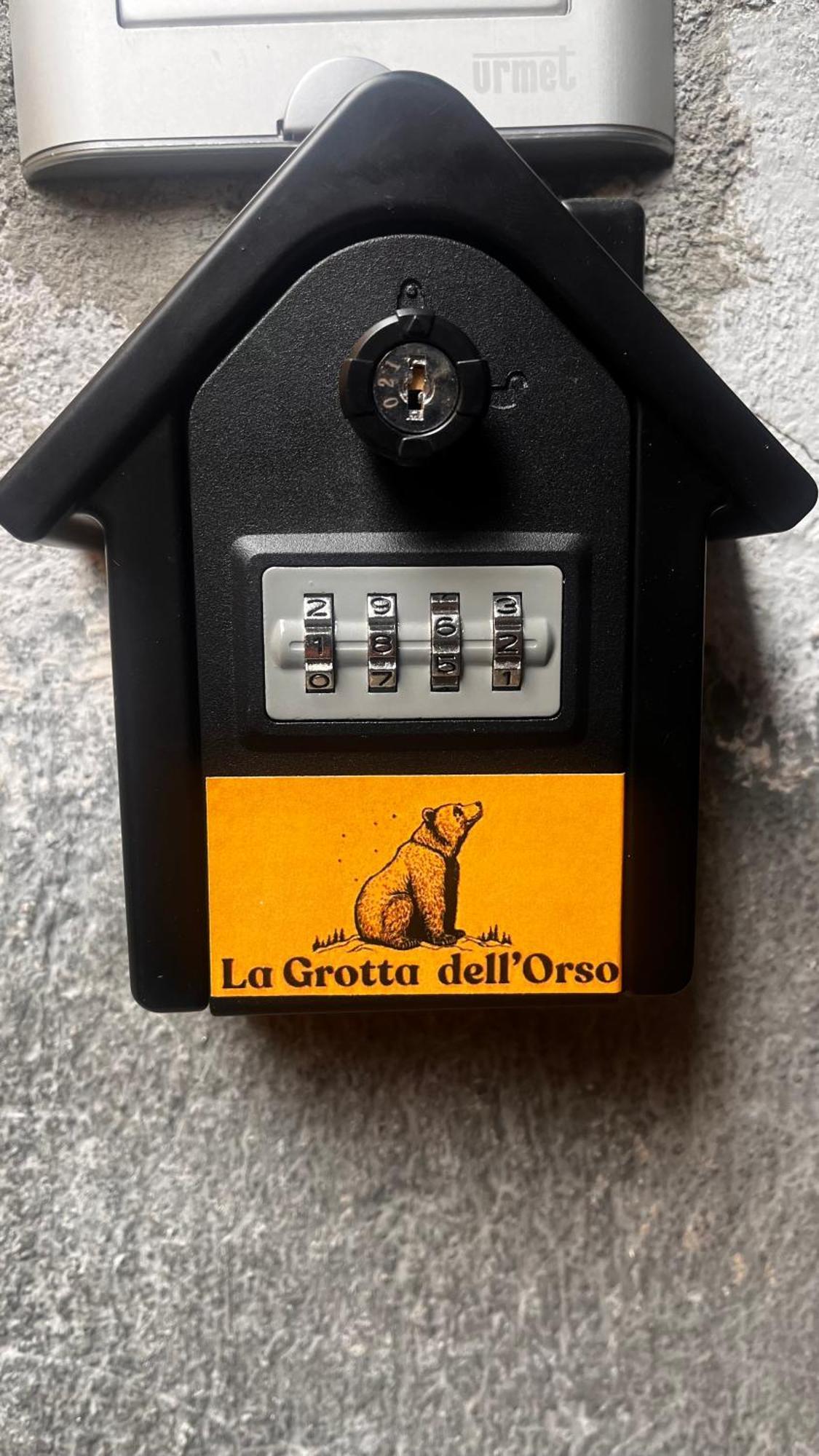 מלון אאוסטה La Grotta Dell'Orso מראה חיצוני תמונה